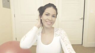 Horny Chick reveals her big boobs and sucks them